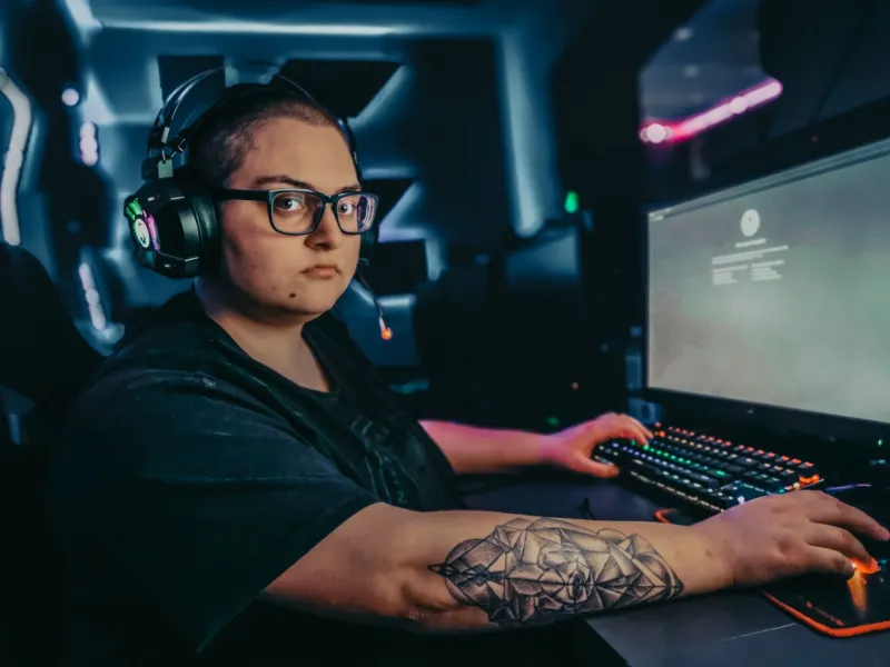 Behind the Stream: How Casino Influencers Are Paid to Make You Forget the Math